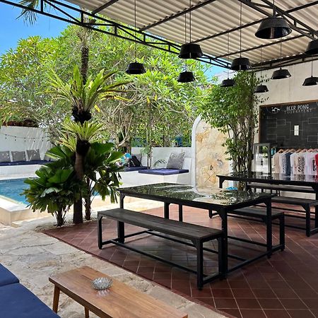 Lay Day Hostel Canggu エクステリア 写真